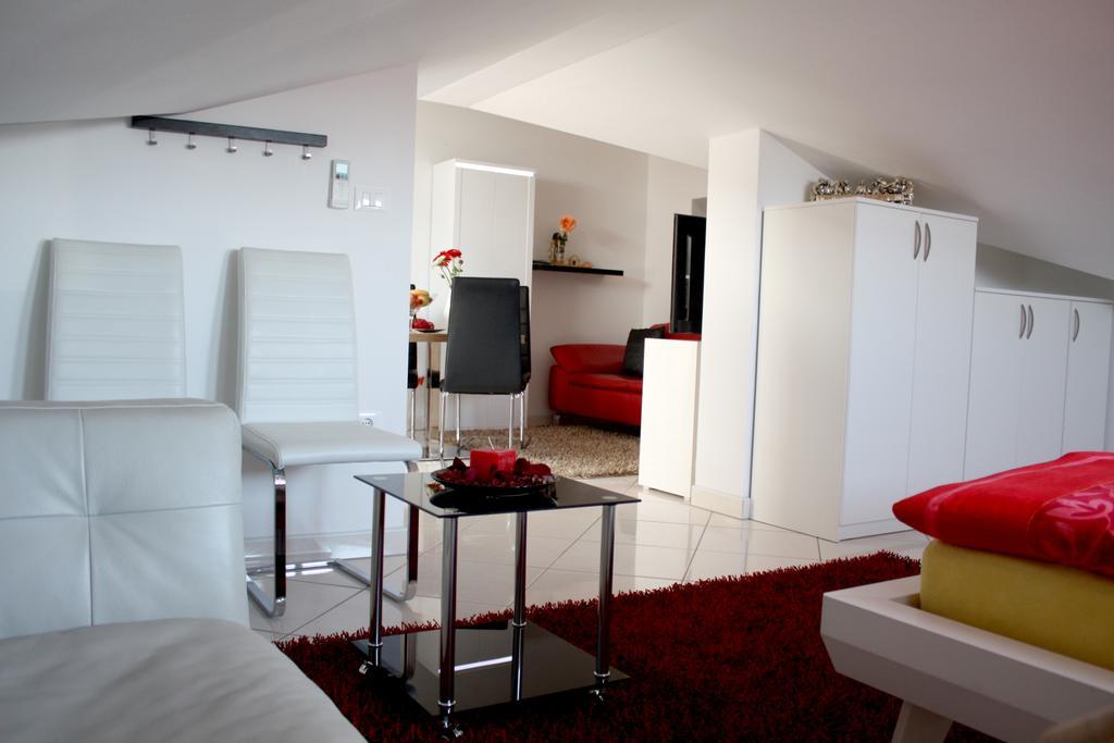 Apartments Villa Lili อูมัค ห้อง รูปภาพ