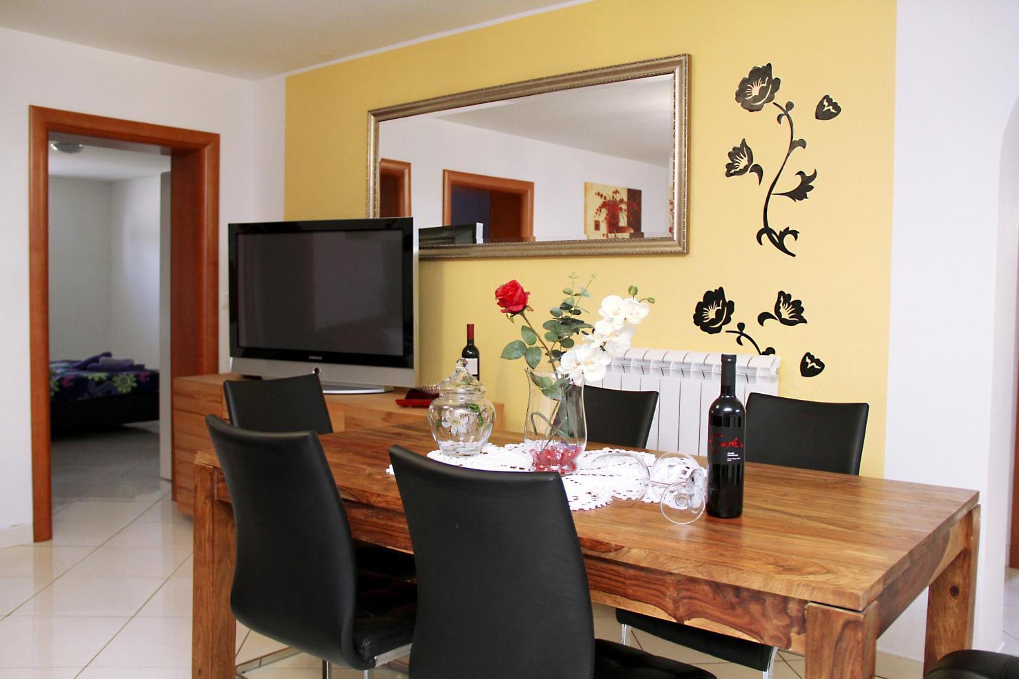 Apartments Villa Lili อูมัค ห้อง รูปภาพ